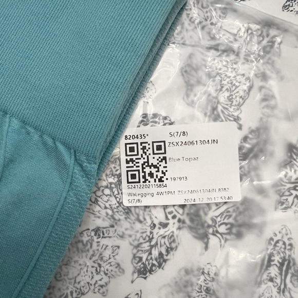 NWT (3) Halara Factory Compression Butt Cinch Leggings - Picture 6 of 11